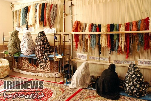 انجام 210 مورد بازرسی ازکارگاههای خانگی قالیبافی درمهاباد انجام 210 مورد بازرسی ازکارگاههای خانگی قالیبافی درمهاباد