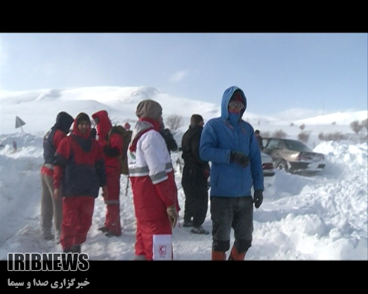 امدادگرانی که امداد می خواهند+گزارش