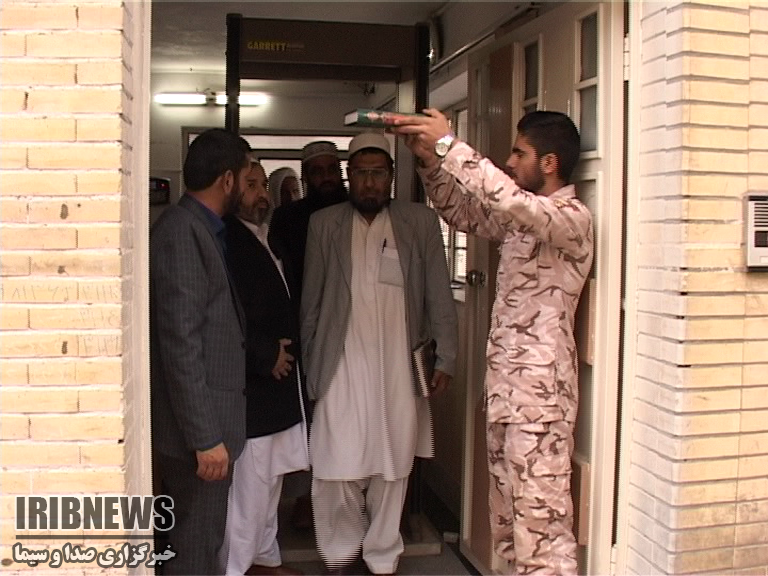 اعزام 50 روحانی اهل سنت به مناطق جنگ تحمیلی