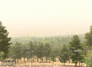 گرد و غبار و کاهش محسوس دید افقی در کرمانشاه گرد و غبار و کاهش محسوس دید افقی در کرمانشاه