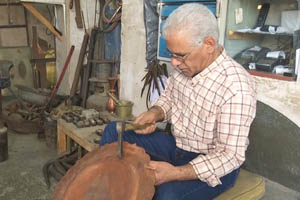 رونق هنر هفتصد ساله مسگری در اصفهان + فیلم رونق هنر هفتصد ساله مسگری در اصفهان + فیلم