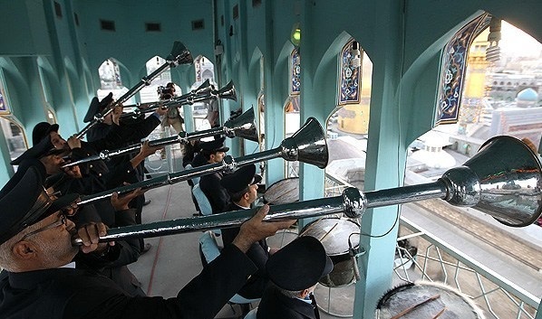 گلباران جایگاه سخنرانی امام خمینی به طور نمادینبه مناسبت اغاز دهه فجر