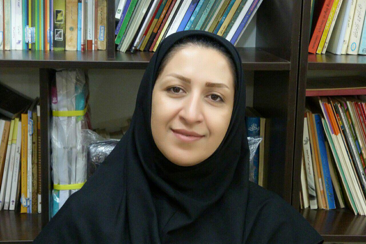 مربی خوزستانی ، شاعر برگزیده دومین جشنواره ملی شعر آیات