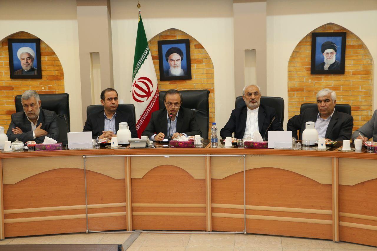 توزیع 800کانکس در منطقه زلزله زده کوهبنان توزیع 800کانکس در منطقه زلزله زده کوهبنان