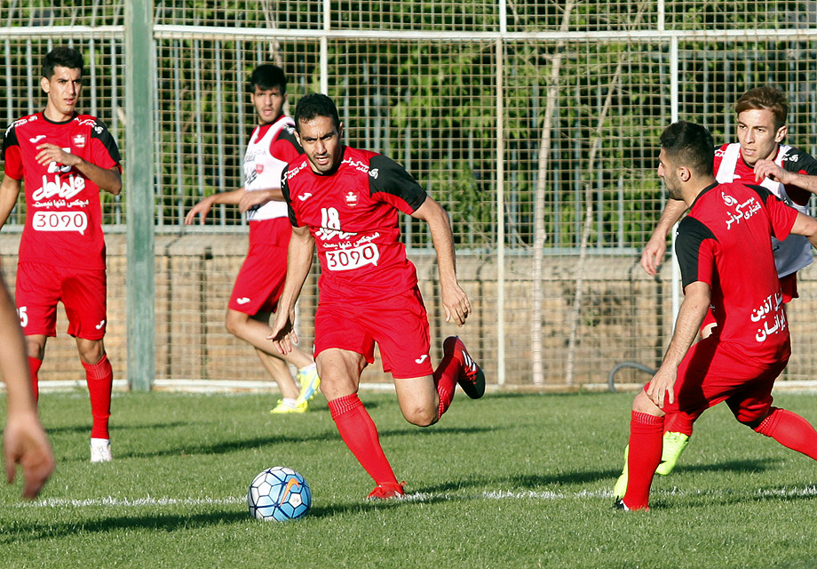 مرور برنامه های کادرفنی برای سرخپوشان