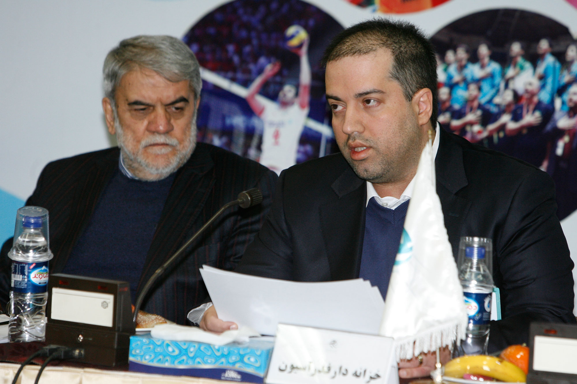 ­خزانه دار فدراسیون والیبال: نمی توان فدراسیون را تعطیل کرد