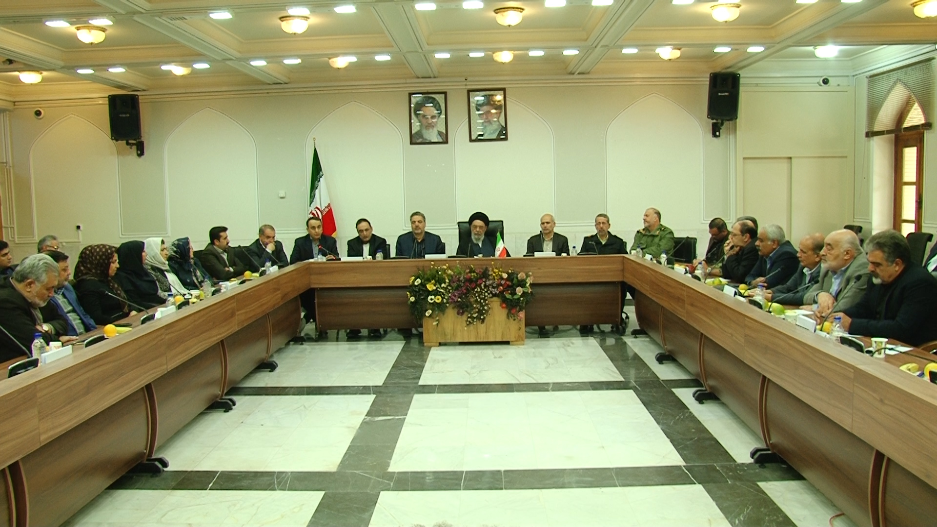 نیکوکاران اصفهانی، کانکس بسازند