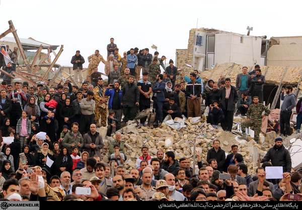 روایتی از حاشیه‌های سفر رهبر انقلاب به منطقه زلزله‌زده‌ سرپل ذهاب