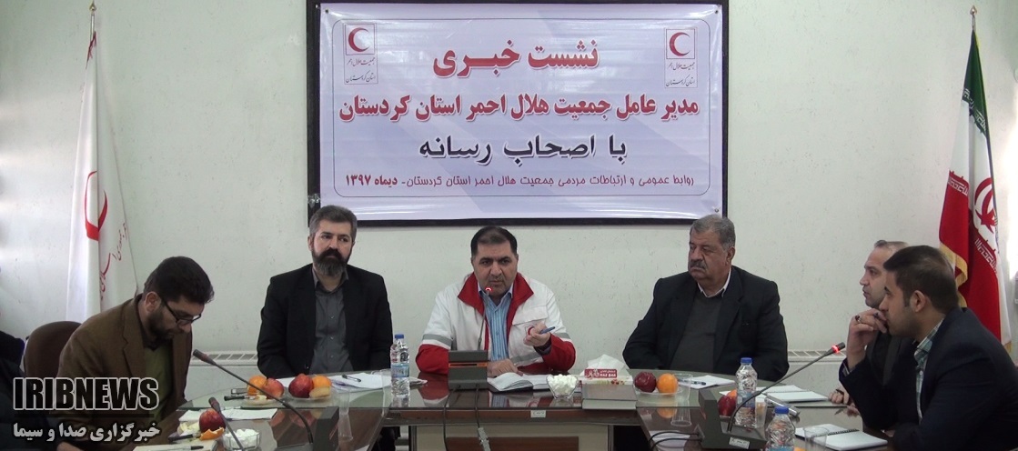 هلال احمر کردستان امدادگر جاده های زمستانی هلال احمر کردستان امدادگر جاده های زمستانی