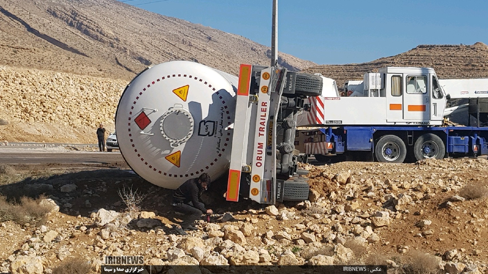 واژگونی تریلی در جاده فسا – استهبان