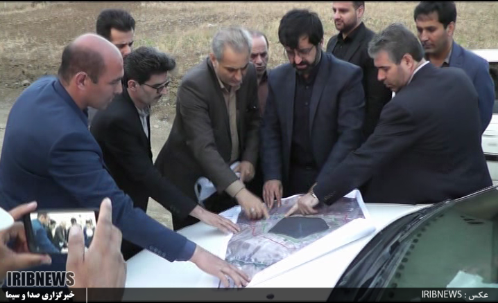 بازدید استاندار از واحدهای تولیدی گرمی