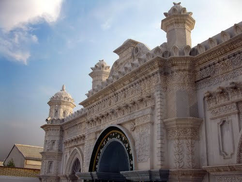 مرمت و احیای بناهای ‌تاریخی