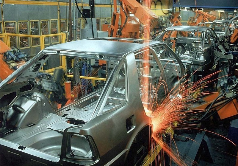 دولت صنعت خودرو سازی را خصوصی سازی واقعی نکرده است