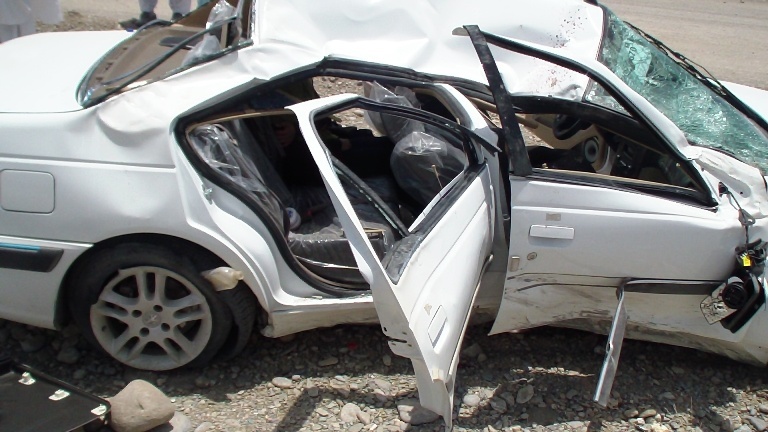 برخورد مرگبار پژو پارس با کامیون برخورد مرگبار پژو پارس با کامیون