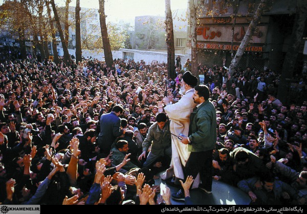 جلسات بزرگداشت شهدا، ادامه شهادت است جلسات بزرگداشت شهدا، ادامه شهادت است