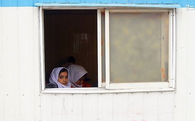 دست‌هایی که مهر آفرین اند...