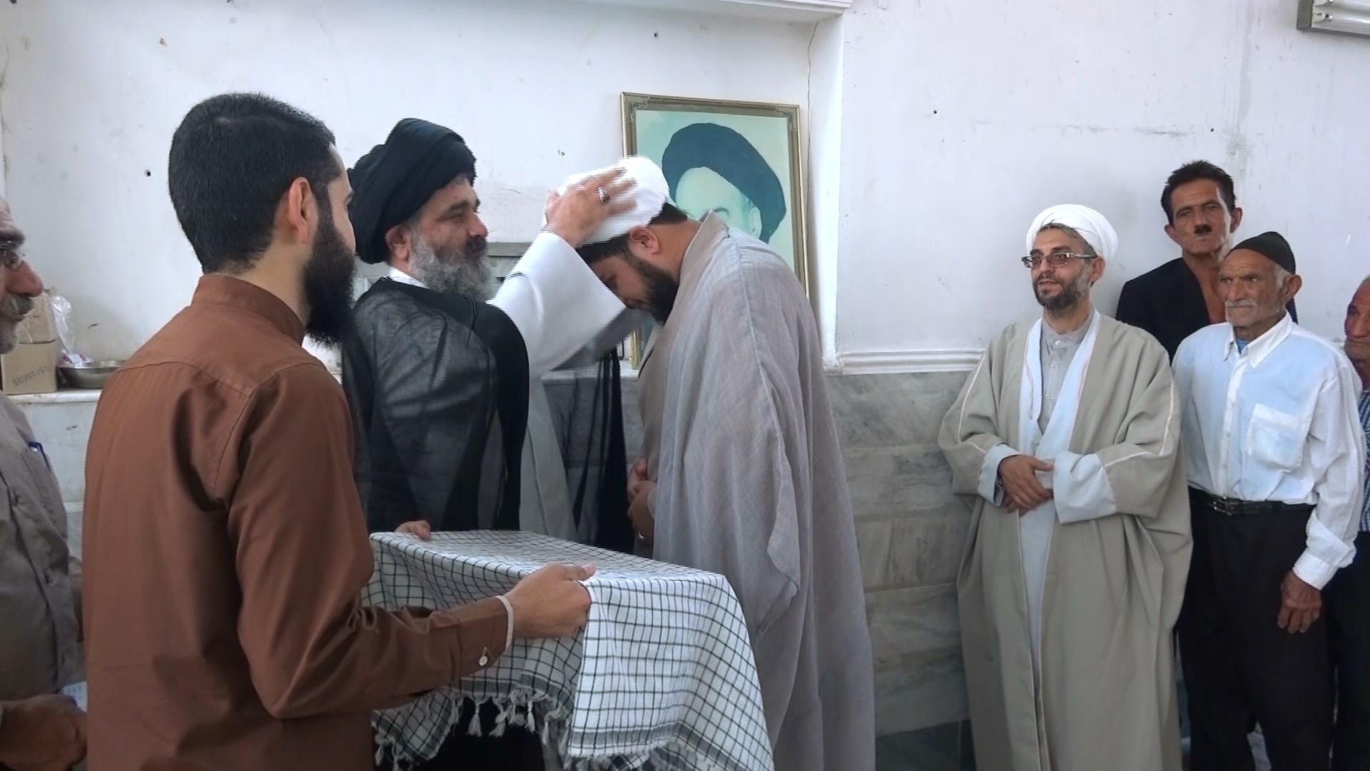 آیین عمامه گذاری جمعی از طلاب کاشانی