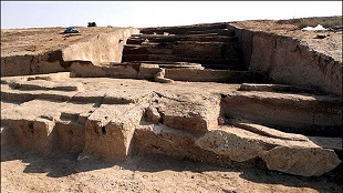 یتیمی آثار باستانی قم، در پیچ و خم های اداری یتیمی آثار باستانی قم، در پیچ و خم های اداری