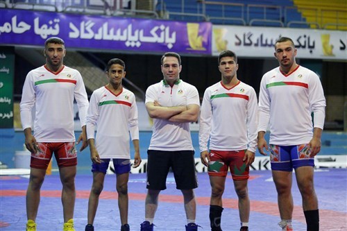 کشتی گیران نوجوان وارد آرژانتین شدند