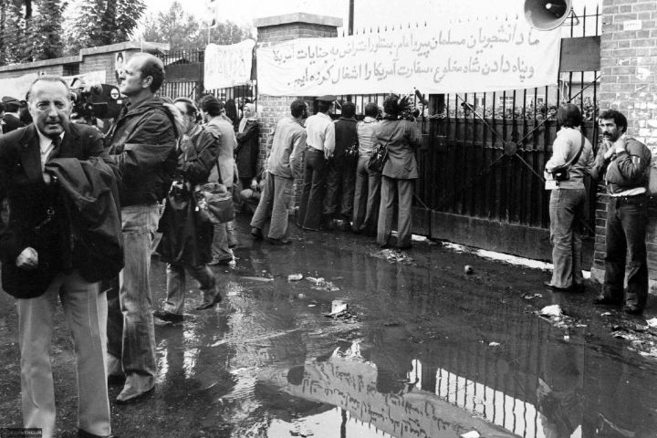 13 آبانماه روز ملی مبارزه با استکبار