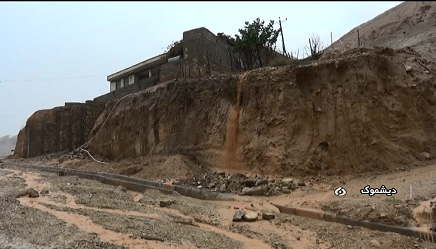 قطع محورهای مواصلاتی روستایی و جاده ارتباطی بخش دیشموک به استان خوزستان