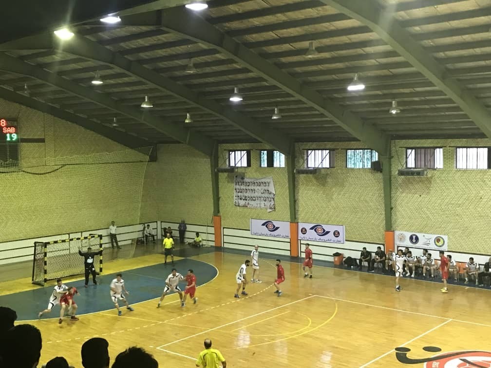 تساوی نماینده هندبال فارس در برابر نجف آباد