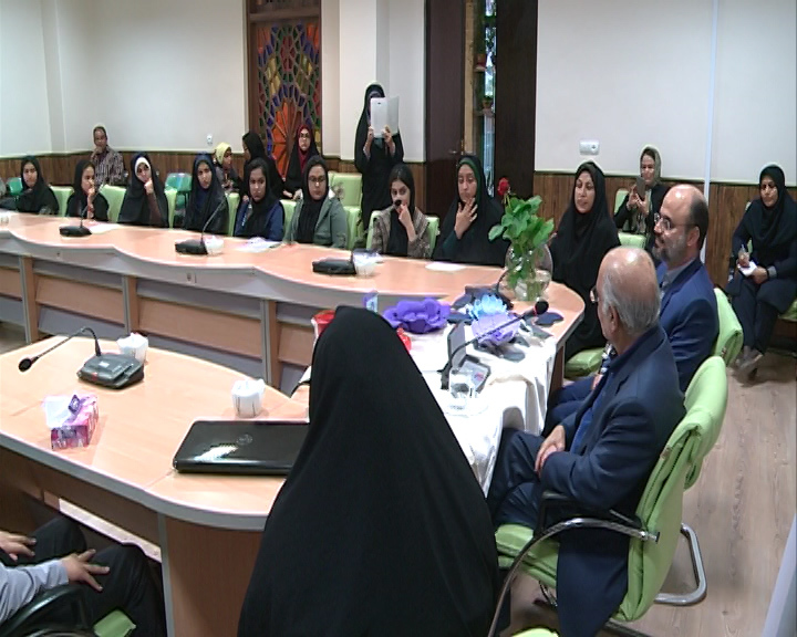 دیدار نوجوانان نویسنده با هوشنگ مرادی کرمانی