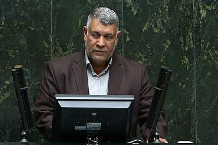 استعفای نمایندگان اصفهان از دستور کار مجلس خارج شد