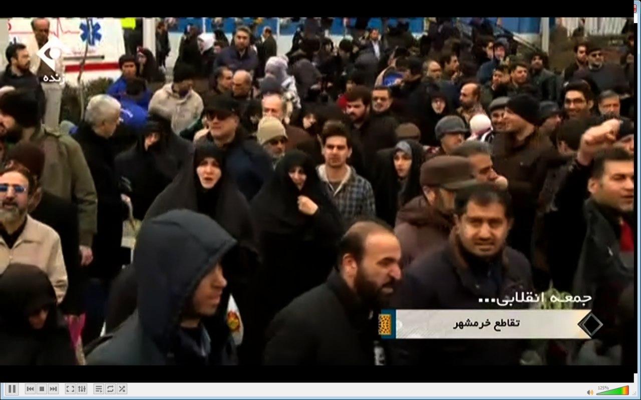 روايت تصویری از حضور عظیم مردم در مصلی تهران روايت تصویری از حضور عظیم مردم در مصلی تهران