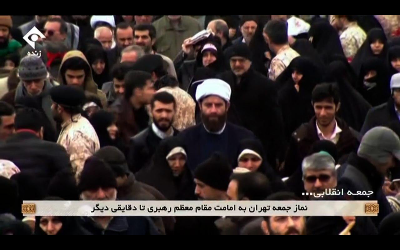 روايت تصویری از حضور عظیم مردم در مصلی تهران روايت تصویری از حضور عظیم مردم در مصلی تهران