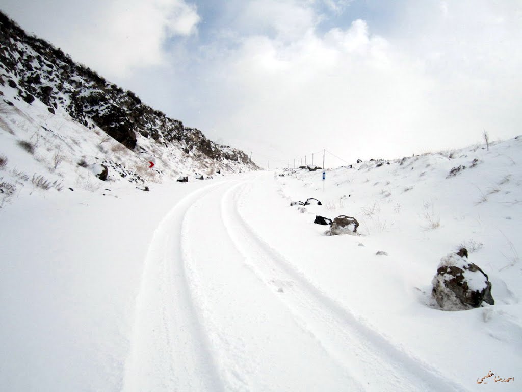 قطع راه ارتباطی ۱۵ روستای مرودشت
