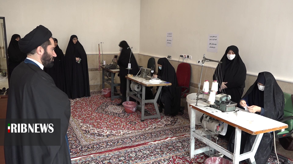 افتتاح کارگاه تولید ماسک به همت گروه های جهادی طلاب حوزه علمیه الزهرا