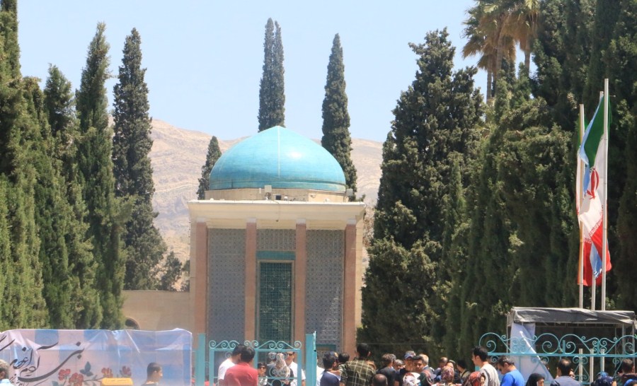 آغاز مراسم بزرگداشت سعدی آغاز مراسم بزرگداشت سعدی