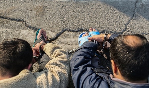 دستگیری دو شکارچی متخلف در زیستگاه های آزاد شهرستان اردستان