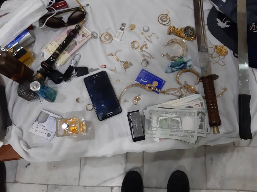 توقف سارقان طلا با شلیک پلیس