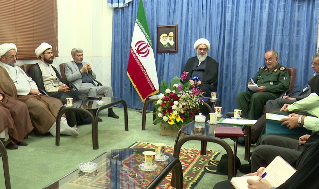 دیدار اعضای شورای امر به معروف و نهی از منکر استان با نماینده ولی فقیه و امام جمعه بوشهر