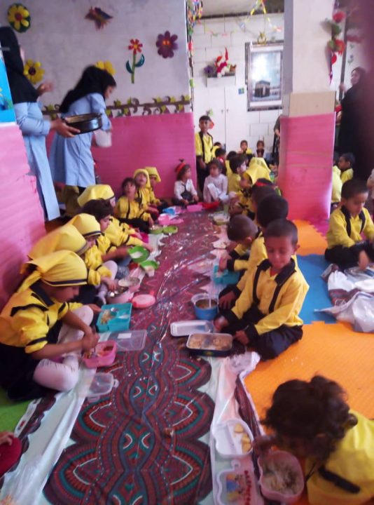 طرح یک وعده غذای گرم در ۵۷ روستا مهد بویراحمد طرح یک وعده غذای گرم در ۵۷ روستا مهد بویراحمد