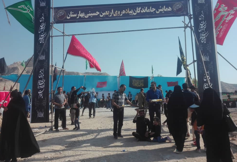 پیاده روی  جاماندگان اربعین به روایت تصویر