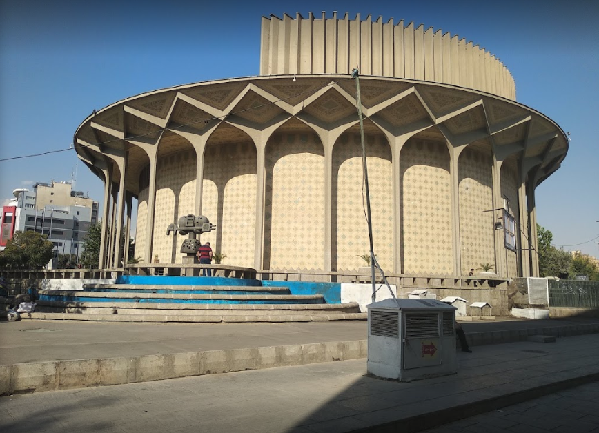 ۱۶ اجرای خیابانی در محوطه مجموعه تئاترشهر