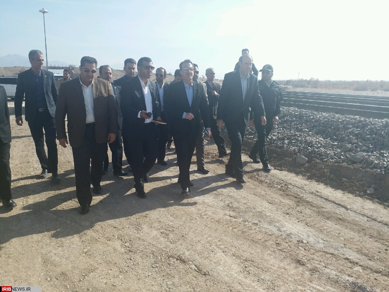 آغاز عملیات ریل گذاری دوطرح فولاد زرند