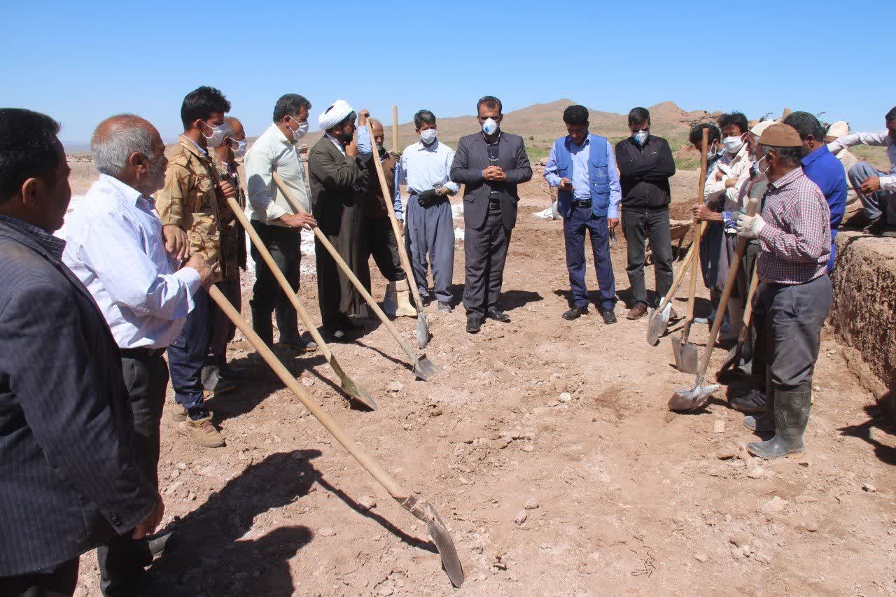 احیا و مرمت قنات روستای دهمیان کوهسرخ