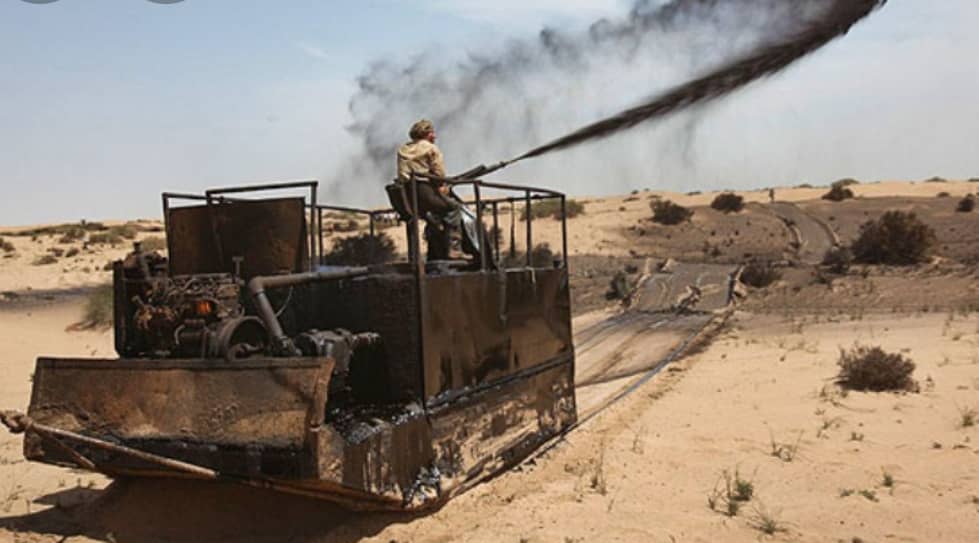 ردای سیاه ، رختی نازیبا بر شانه دشت های خوزستان ردای سیاه ، رختی نازیبا بر شانه دشت های خوزستان