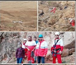 نجات جان گمشدگان در ارتفاعات چک چک اردکان نجات جان گمشدگان در ارتفاعات چک چک اردکان