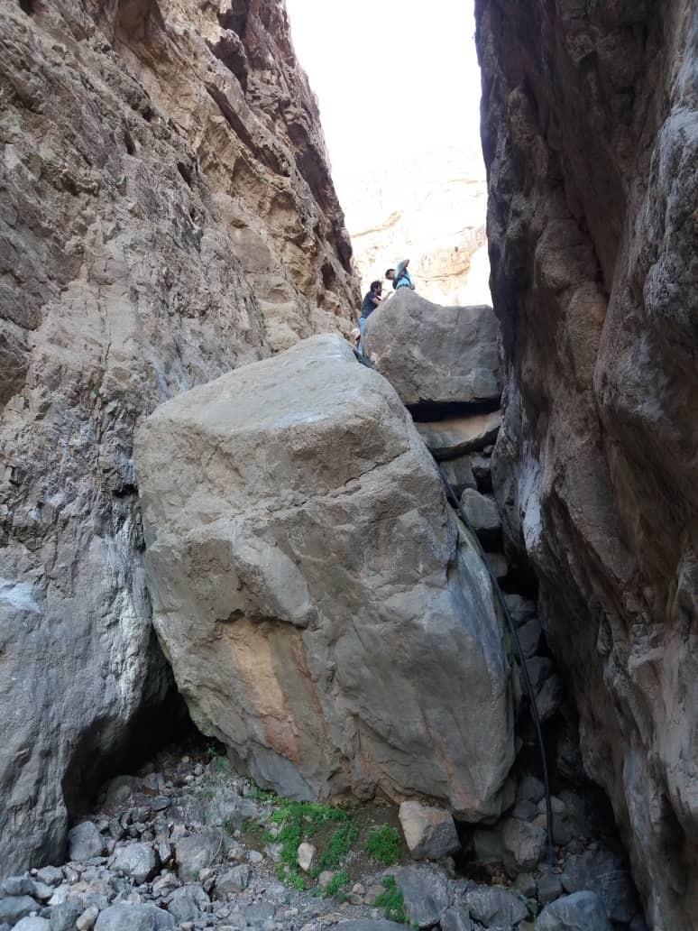 نجات ۶ فرد گرفتار شده در مناطق کوهستانی یزد