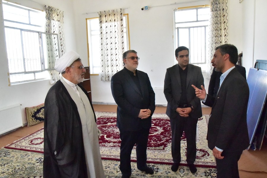 بازدید استاندار خراسان جنوبی از مرکز نگهداری سالمندان در قاین بازدید استاندار خراسان جنوبی از مرکز نگهداری سالمندان در قاین