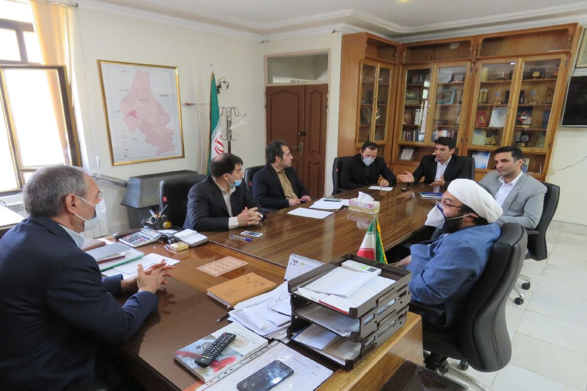 برنامه بنیاد برکت برای ایجاد کارخانه کفش در مراغه برنامه بنیاد برکت برای ایجاد کارخانه کفش در مراغه