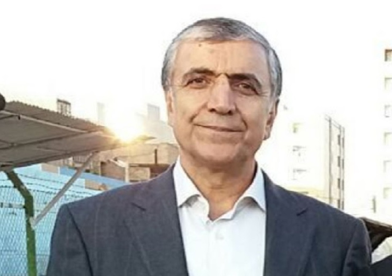 تیم خوشه طلایی برای فعالیت به حمایت صنایع نیاز دارد