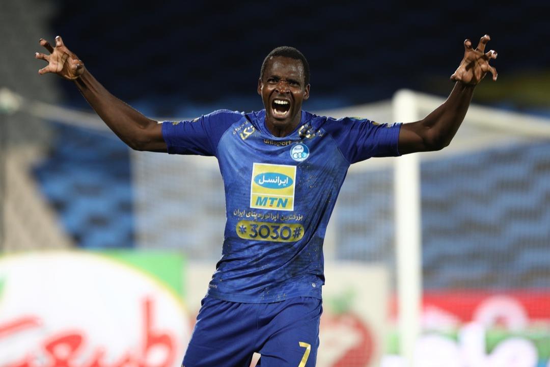 دیاباته از استقلال نمی‌رود