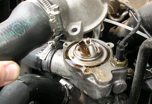 دلیل جوش آوردن خودرو در تابستان چیست؟