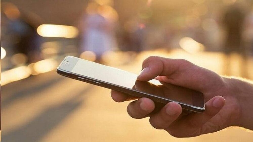 اشتباهاتی که باعث خرابی گوشی تلفن همراه می‌شوند